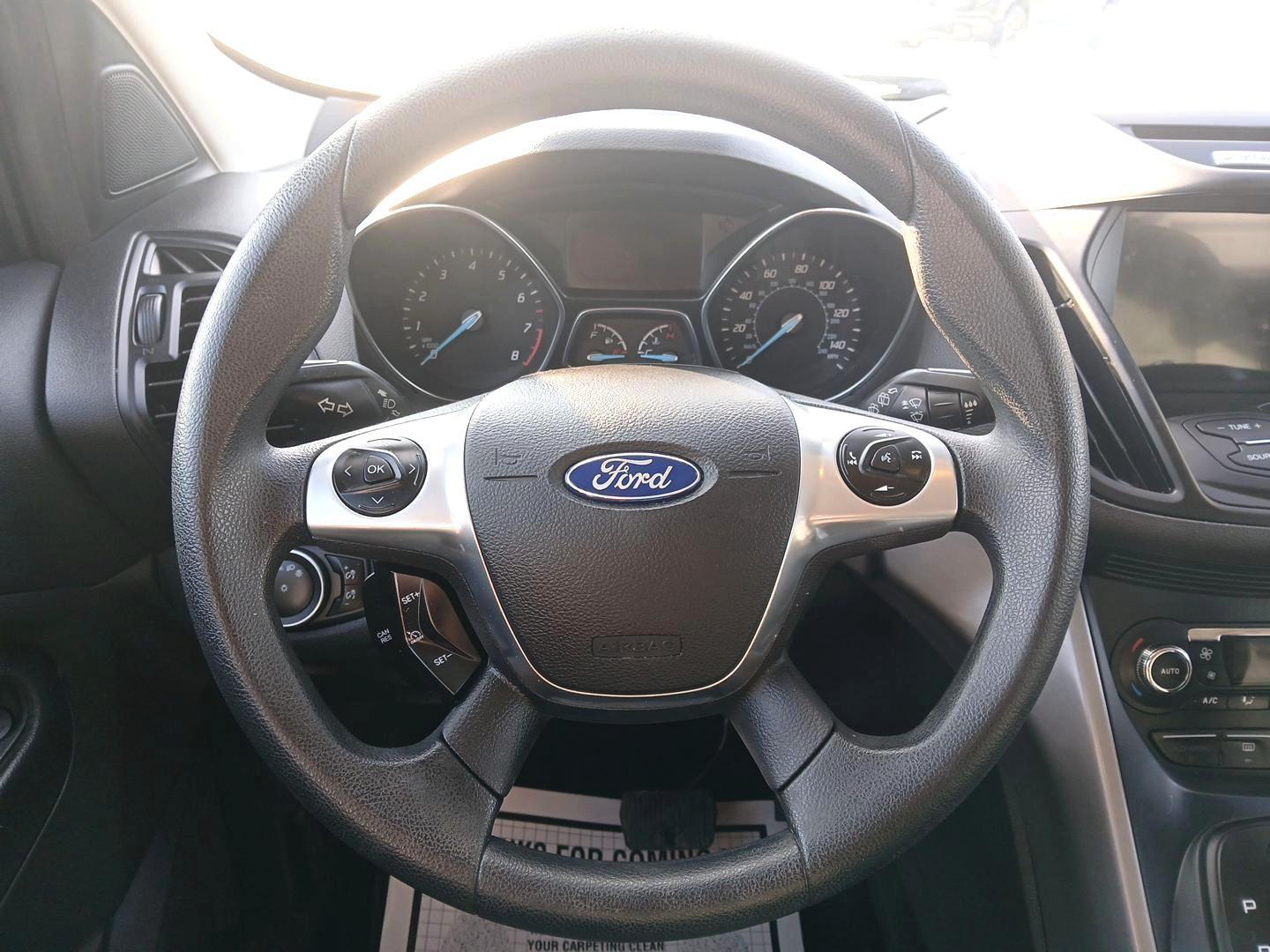 2016 Ford Escape SE 4WD (1FMCU9G91GU) with an 2.0L L4 DOHC 16V engine, 6-Speed Automatic transmission, located at 1184 Kauffman Ave, Fairborn, OH, 45324, (937) 908-9800, 39.807072, -84.031563 - Photo#15