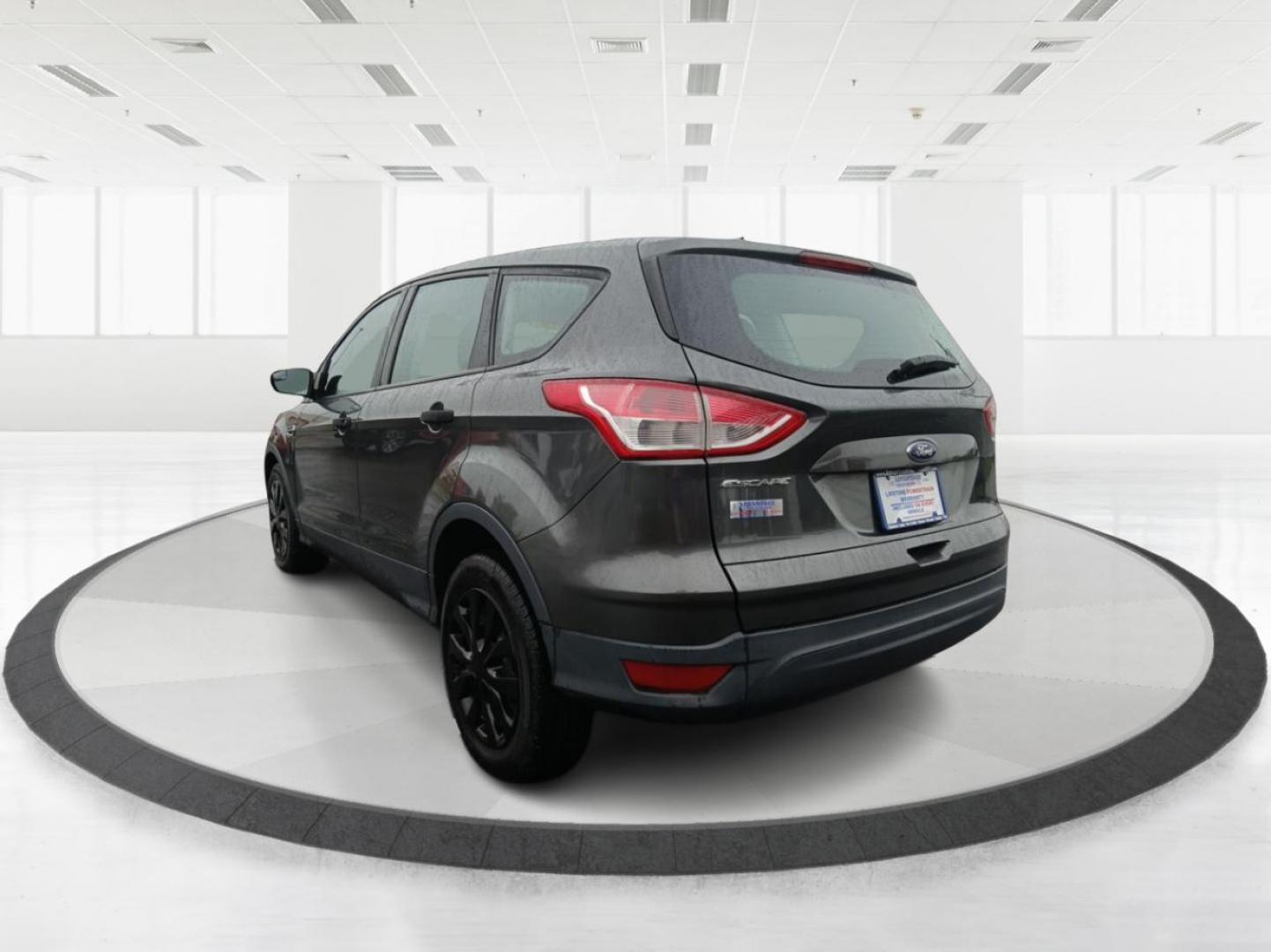 2016 Ford Escape S FWD (1FMCU0F79GU) with an 2.5L L4 DOHC 16V engine, 6-Speed Automatic transmission, located at 880 E. National Road, OH, 45377, (937) 908-9800, 39.891918, -84.183975 - Photo#4