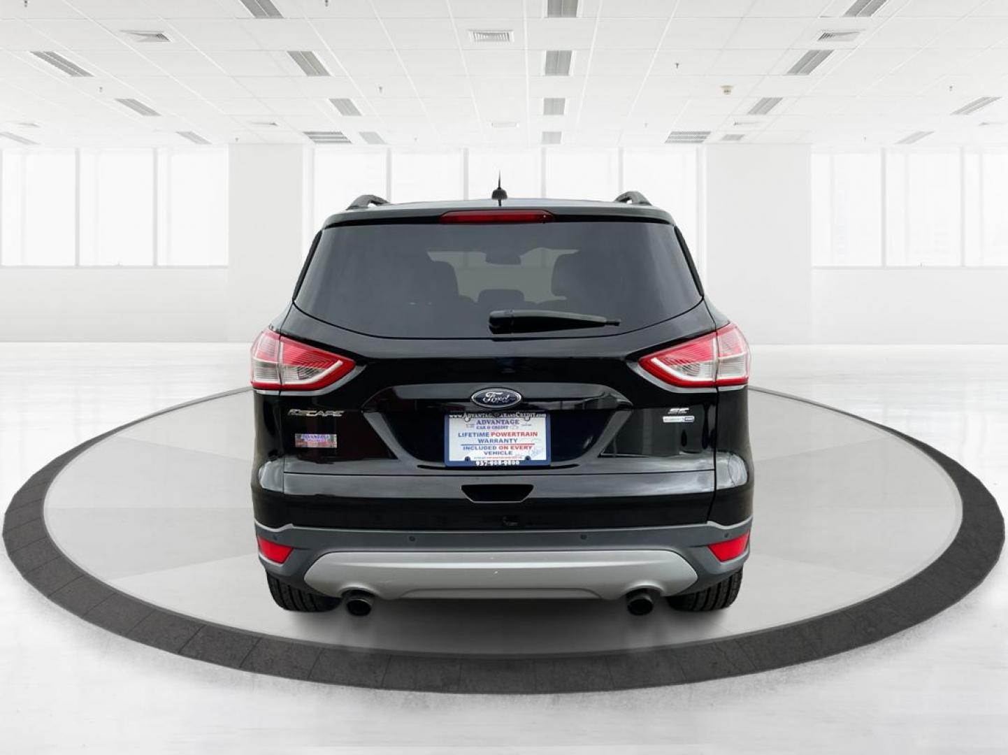 2016 Ford Escape SE (1FMCU9G96GU) with an EcoBoost 1.6L I-4 gasoline direct injection engine, located at 880 E. National Road, OH, 45377, (937) 908-9800, 39.891918, -84.183975 - Photo#2