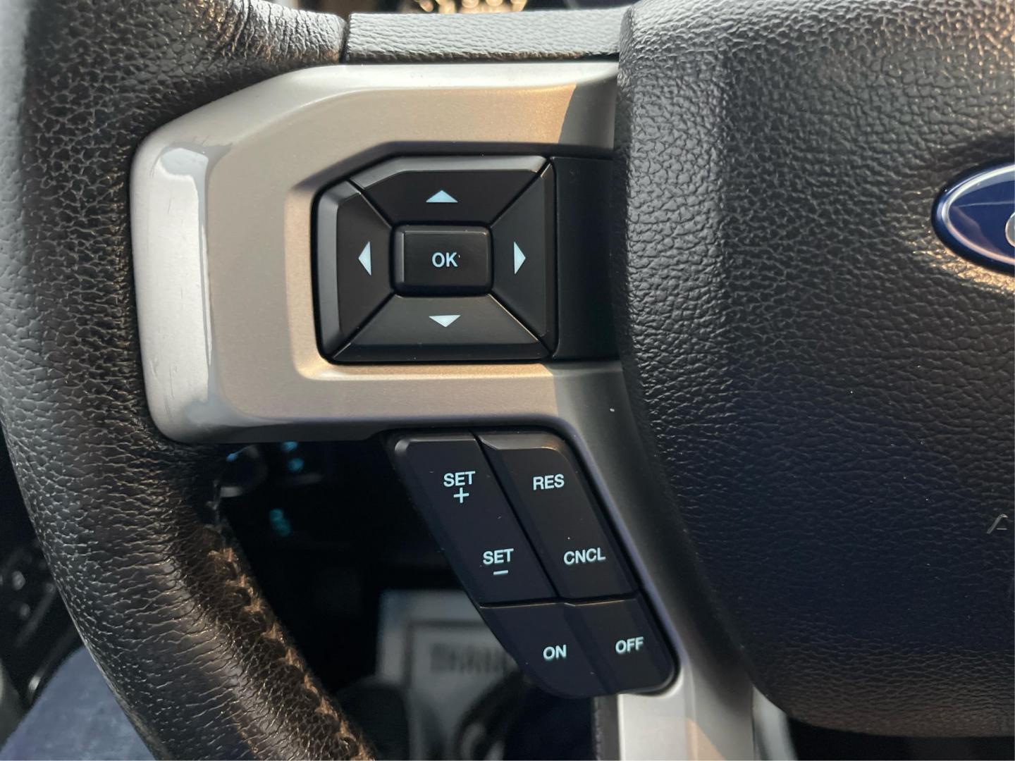 2016 Ford F-150 Lariat SuperCrew 5.5-ft. Bed 4WD (1FTFW1EG3GF) with an 3.5 V6 engine, 6-Speed Automatic transmission, located at 4508 South Dixie Dr, Moraine, OH, 45439, (937) 908-9800, 39.807072, -84.031563 - Photo#15