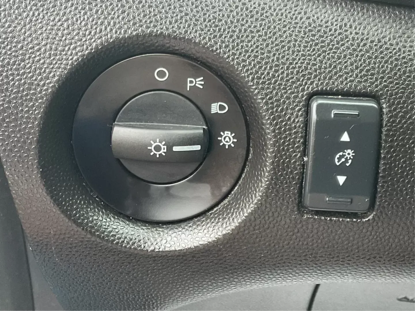2016 Ford Fiesta SE (3FADP4EJ7GM) with an Other engine, located at 1184 Kauffman Ave, Fairborn, OH, 45324, (937) 908-9800, 39.807072, -84.031563 - Photo#15