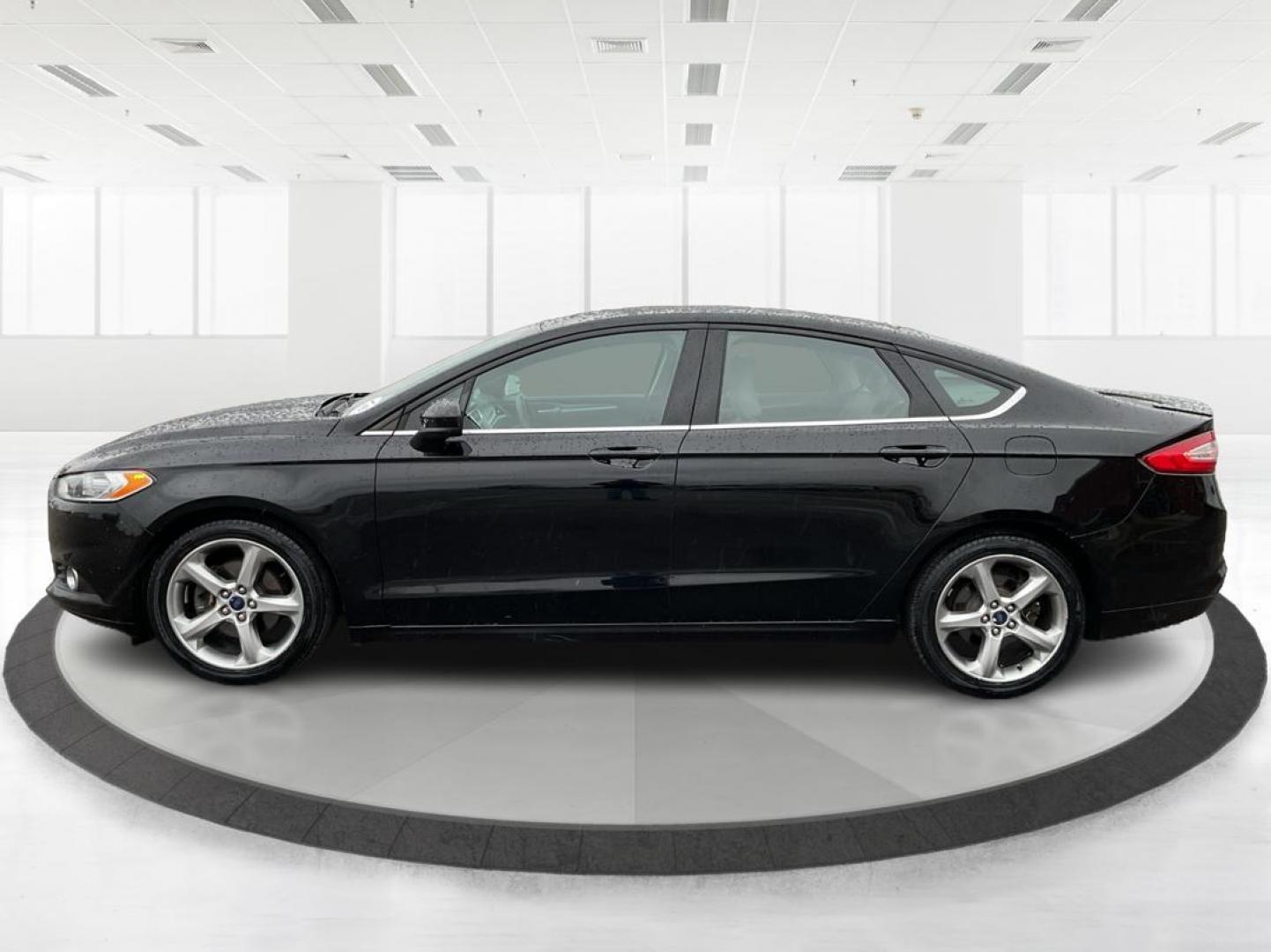 2016 Ford Fusion S (3FA6P0G75GR) with an Duratec 2.5L I-4 DOHC engine, located at 1099 N County Rd 25A , Troy, OH, 45373, (937) 908-9800, 40.057041, -84.215462 - Photo#5