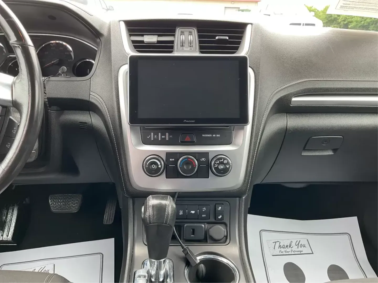 2016 GMC Acadia SLE-2 (1GKKRPKD7GJ) with an 3.6L V-6 gasoline direct injection engine, located at 8750 N County Rd 25A, Piqua, OH, 45356, (937) 908-9800, 40.164391, -84.232513 - Photo#12
