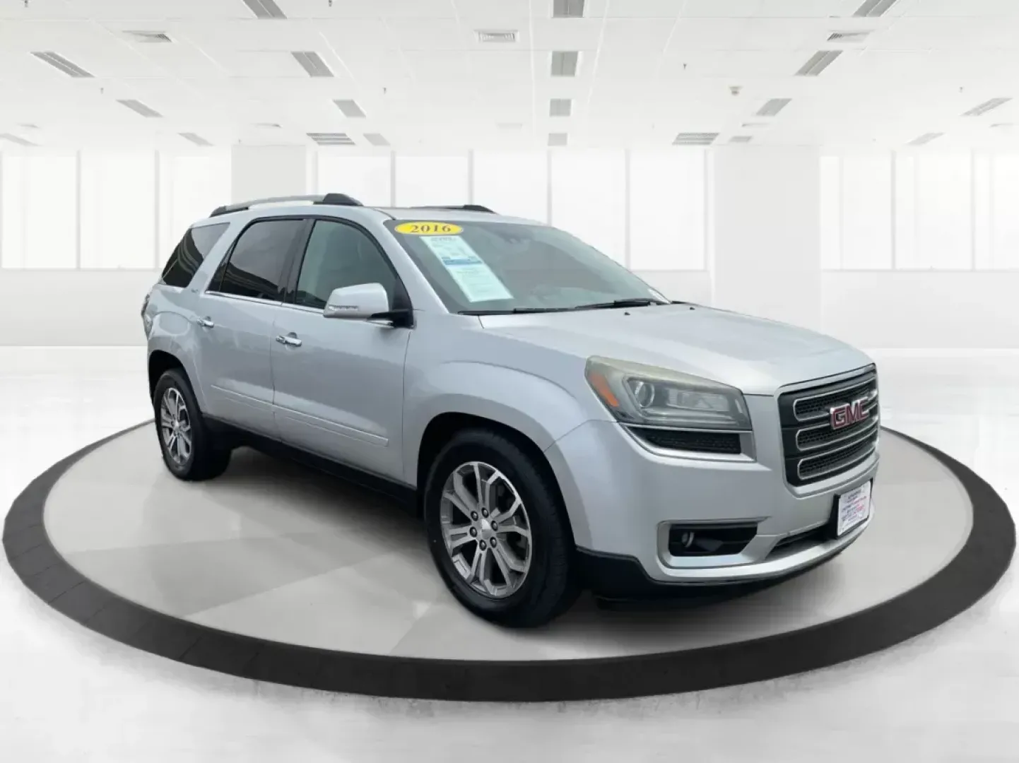 2016 GMC Acadia SLT-1 (1GKKVRKD0GJ) with an 3.6L V-6 gasoline direct injection engine, located at 1951 S Dayton Lakeview Rd., New Carlisle, OH, 45344, (937) 908-9800, 39.890999, -84.050255 - Photo#0