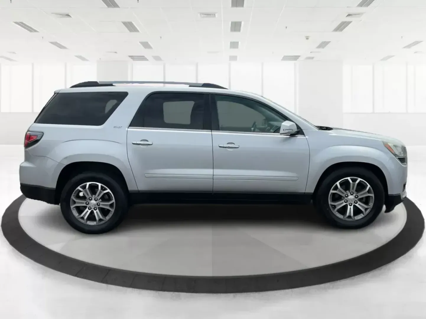 2016 GMC Acadia SLT-1 (1GKKVRKD0GJ) with an 3.6L V-6 gasoline direct injection engine, located at 1951 S Dayton Lakeview Rd., New Carlisle, OH, 45344, (937) 908-9800, 39.890999, -84.050255 - Photo#1