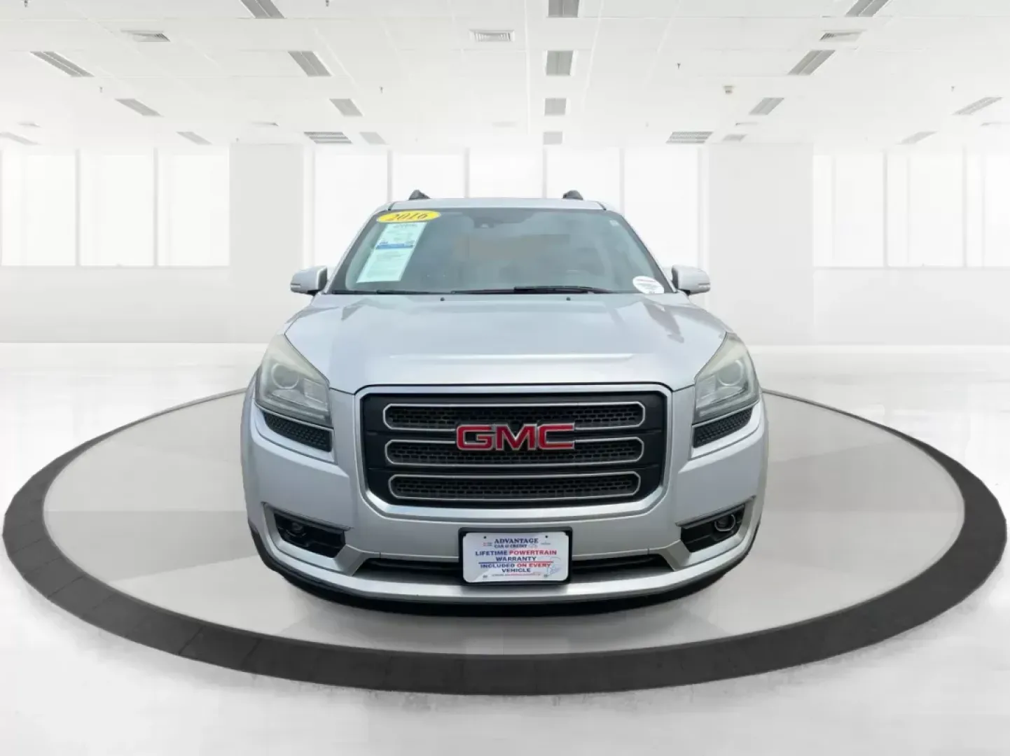 2016 GMC Acadia SLT-1 (1GKKVRKD0GJ) with an 3.6L V-6 gasoline direct injection engine, located at 1951 S Dayton Lakeview Rd., New Carlisle, OH, 45344, (937) 908-9800, 39.890999, -84.050255 - Photo#6