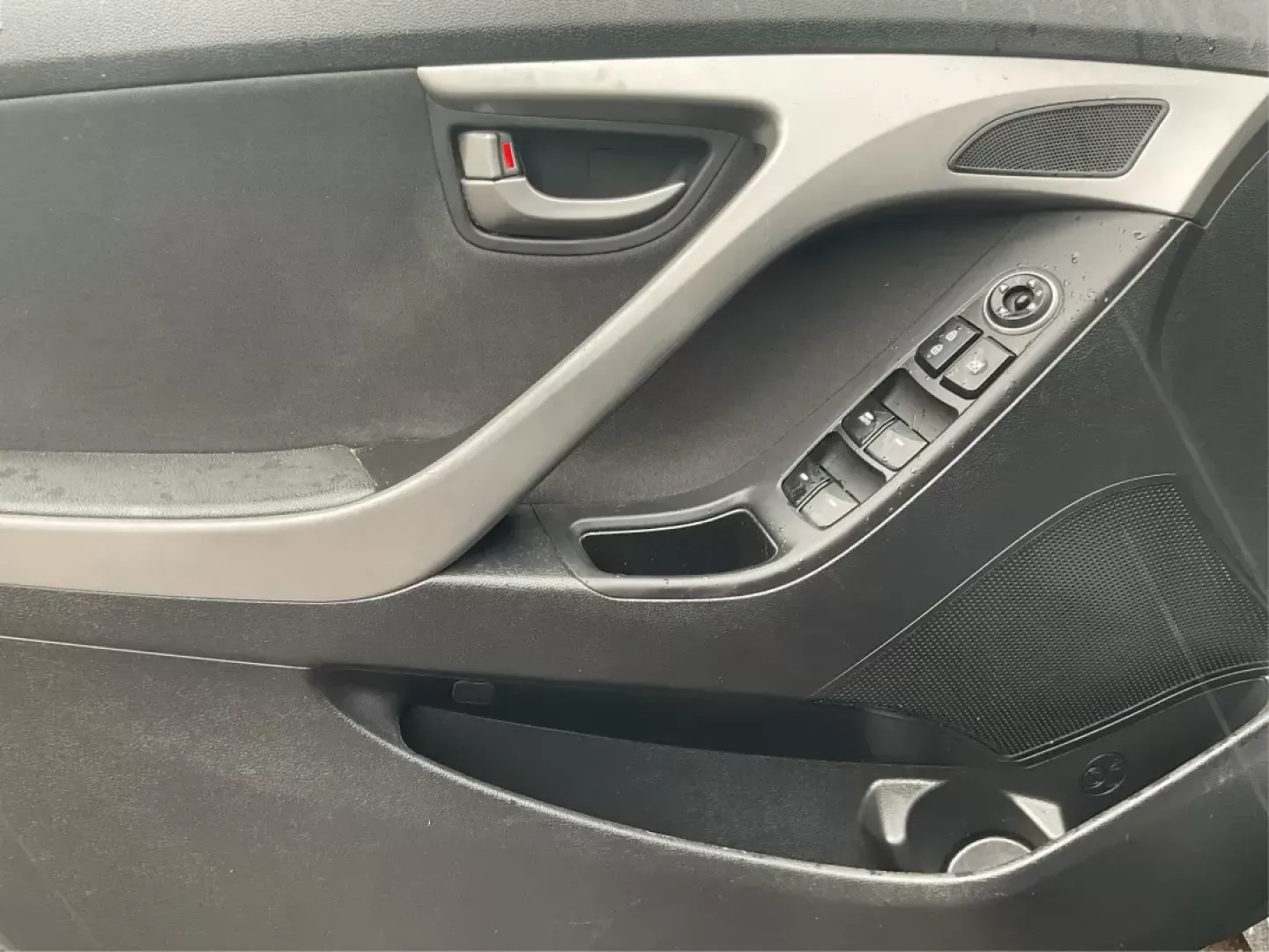 2016 Hyundai Elantra Value Edition (5NPDH4AE1GH) with an Nu 1.8L I-4 DOHC engine, located at 1230 East Main St, Xenia, OH, 45385, (937) 908-9800, 39.688042, -83.910538 - Photo#15