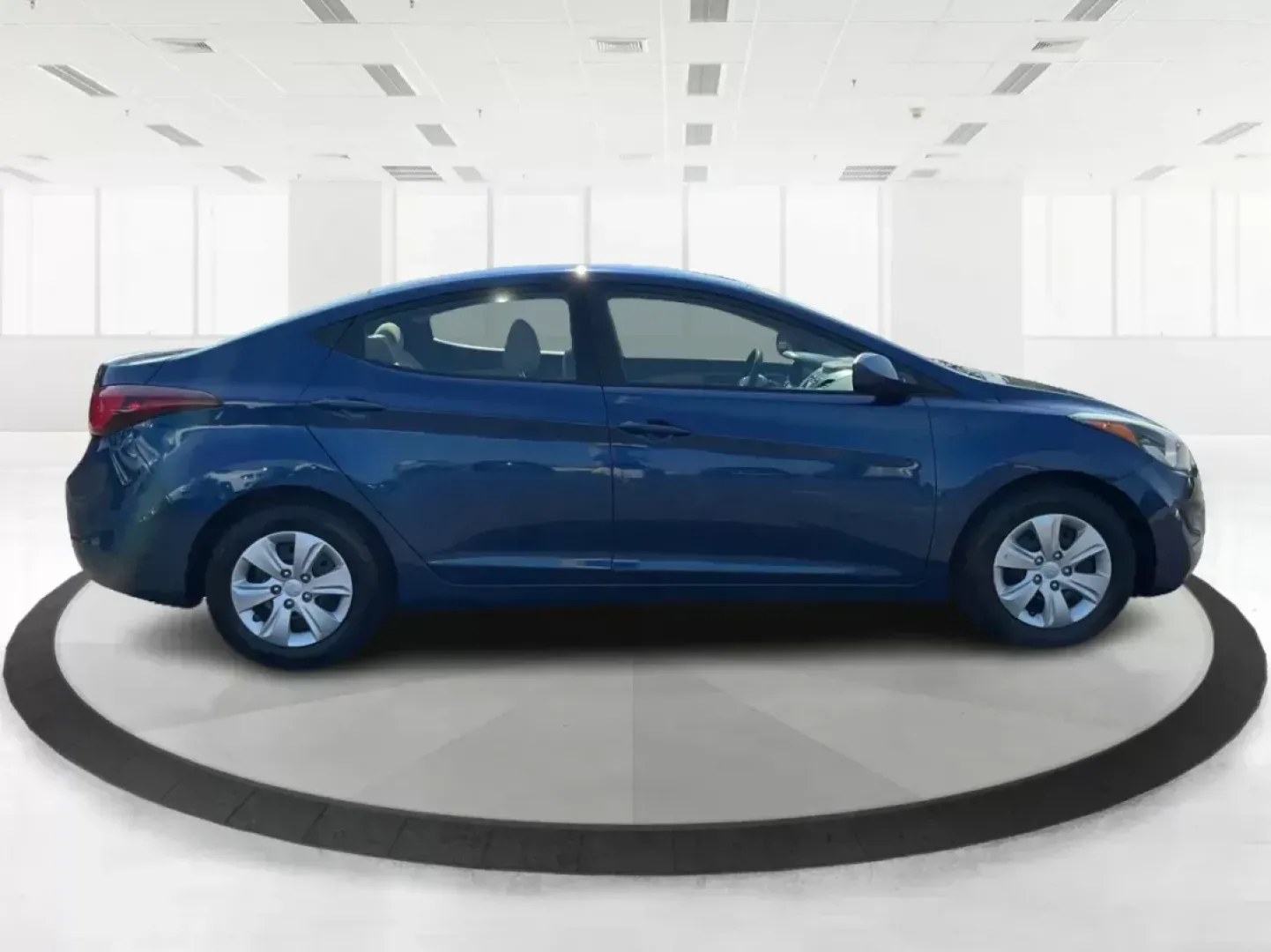 2016 Hyundai Elantra SE (5NPDH4AE5GH) with an Nu 1.8L I-4 DOHC engine, located at 1230 East Main St, Xenia, OH, 45385, (937) 908-9800, 39.688042, -83.910538 - Photo#1