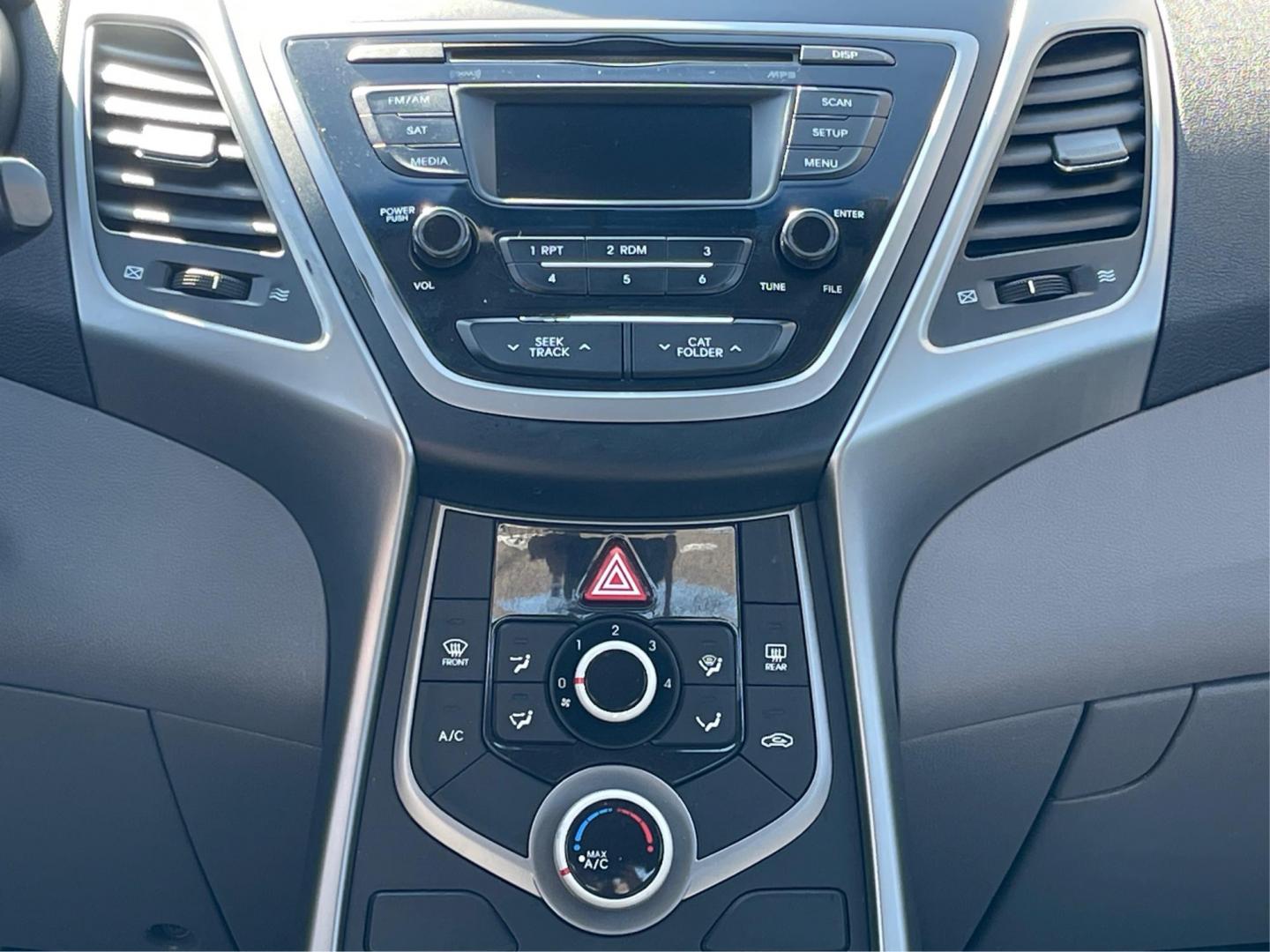 2016 Hyundai Elantra SE (5NPDH4AE7GH) with an Other engine, located at 8750 N County Rd 25A, Piqua, OH, 45356, (937) 908-9800, 40.164391, -84.232513 - Photo#12