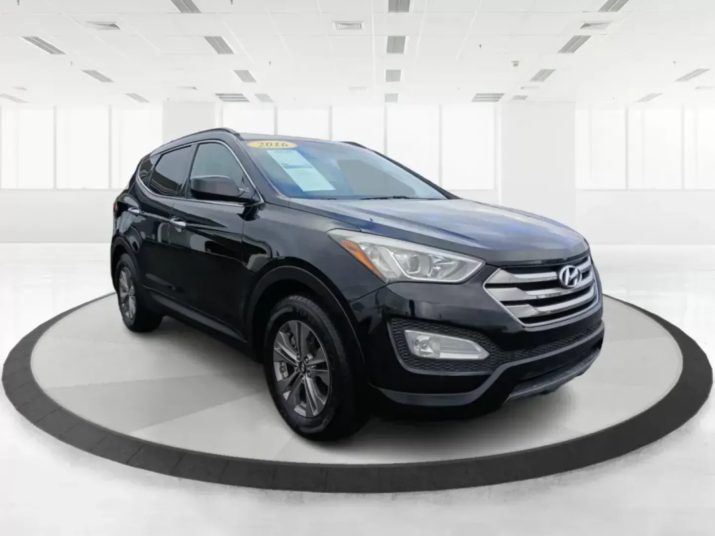 2016 Hyundai Santa Fe Sport 2.4 FWD (5XYZU3LB8GG) with an 2.4L L4 DOHC 16V engine, 6-Speed Automatic transmission, located at 880 E. National Road, OH, 45377, (937) 908-9800, 39.891918, -84.183975 - Photo#0