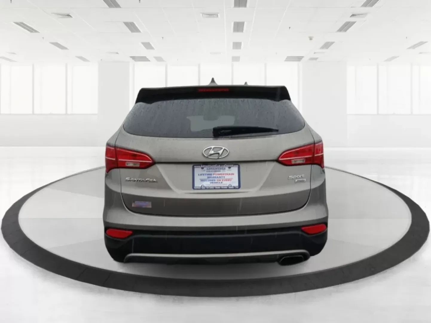 2016 Hyundai Santa Fe Sport 2.4 AWD (5XYZUDLB9GG) with an 2.4L L4 DOHC 16V engine, 6-Speed Automatic transmission, located at 1230 East Main St, Xenia, OH, 45385, (937) 908-9800, 39.688042, -83.910538 - **Discover Your Next Adventure with the 2016 Hyundai Santa Fe Sport 2.4 AWD at Advantage Car and Credit!**<br /> <br /> Are you ready to elevate your family outings or weekend getaways? The 2016 Hyundai Santa Fe Sport 2.4 AWD is the perfect companion for anyone seeking comfort, safety, and versatili - Photo#3
