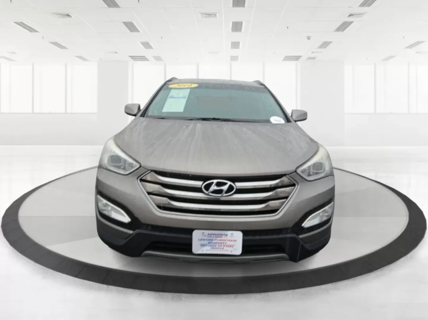 2016 Hyundai Santa Fe Sport 2.4 AWD (5XYZUDLB9GG) with an 2.4L L4 DOHC 16V engine, 6-Speed Automatic transmission, located at 1230 East Main St, Xenia, OH, 45385, (937) 908-9800, 39.688042, -83.910538 - **Discover Your Next Adventure with the 2016 Hyundai Santa Fe Sport 2.4 AWD at Advantage Car and Credit!**<br /> <br /> Are you ready to elevate your family outings or weekend getaways? The 2016 Hyundai Santa Fe Sport 2.4 AWD is the perfect companion for anyone seeking comfort, safety, and versatili - Photo#7