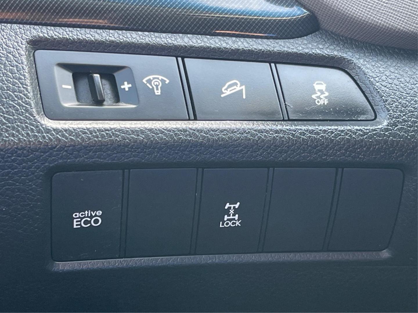 2016 Hyundai Santa Fe Sport 2.4 FWD (5XYZTDLB0GG) with an Other engine, located at 401 Woodman Dr, Riverside, OH, 45431, (937) 908-9800, 39.761024, -84.120956 - Photo#16