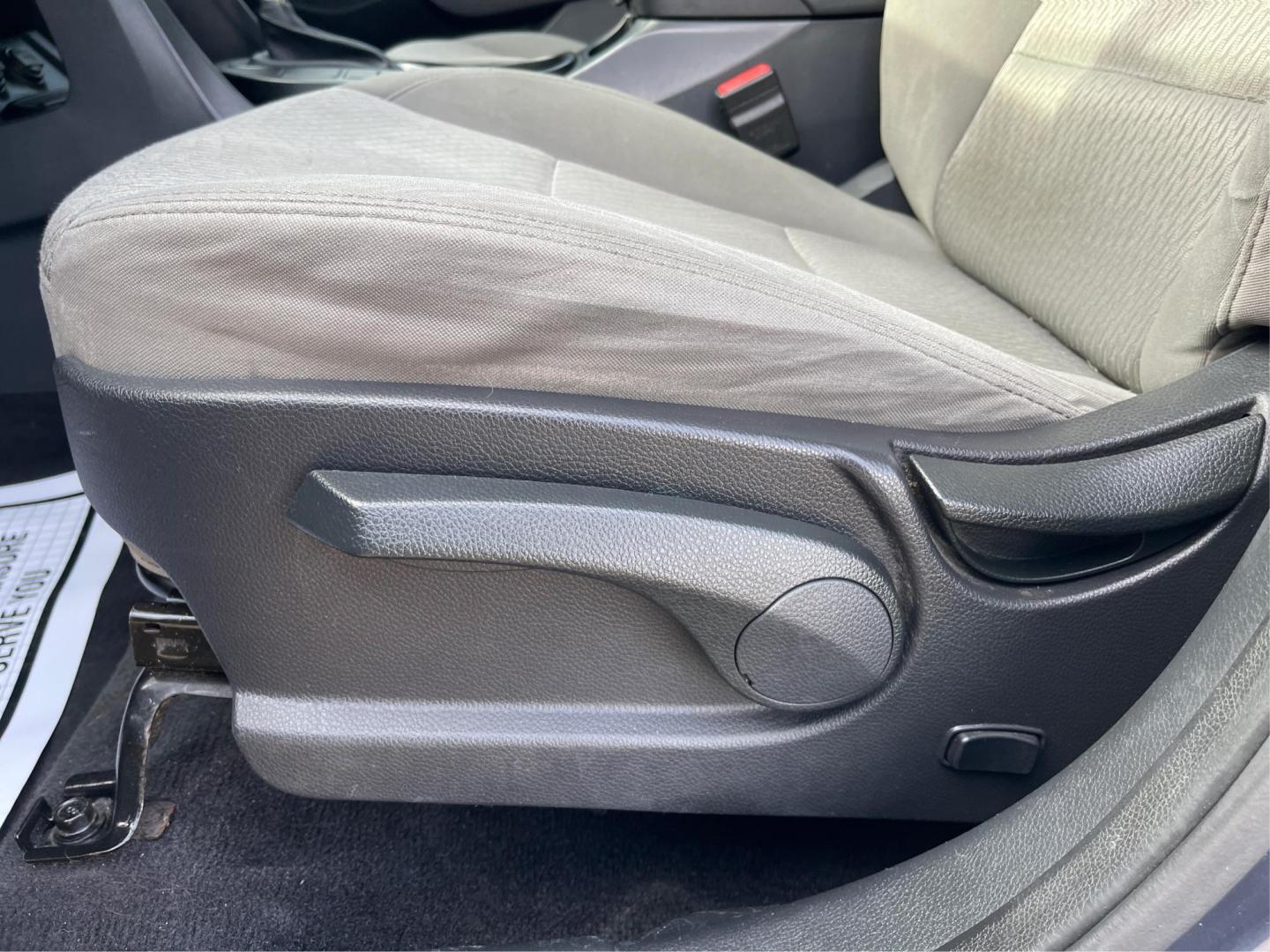 2016 Hyundai Santa Fe Sport 2.4 FWD (5XYZTDLB0GG) with an Other engine, located at 401 Woodman Dr, Riverside, OH, 45431, (937) 908-9800, 39.761024, -84.120956 - Photo#17