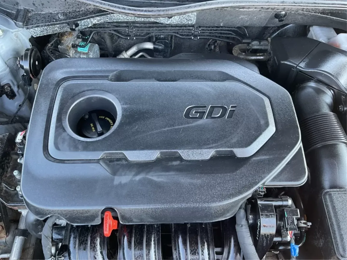 2016 Hyundai Sonata SE (5NPE24AF8GH) with an 2.4L I-4 gasoline direct injection engine, located at 1184 Kauffman Ave, Fairborn, OH, 45324, (937) 908-9800, 39.807072, -84.031563 - Photo#10