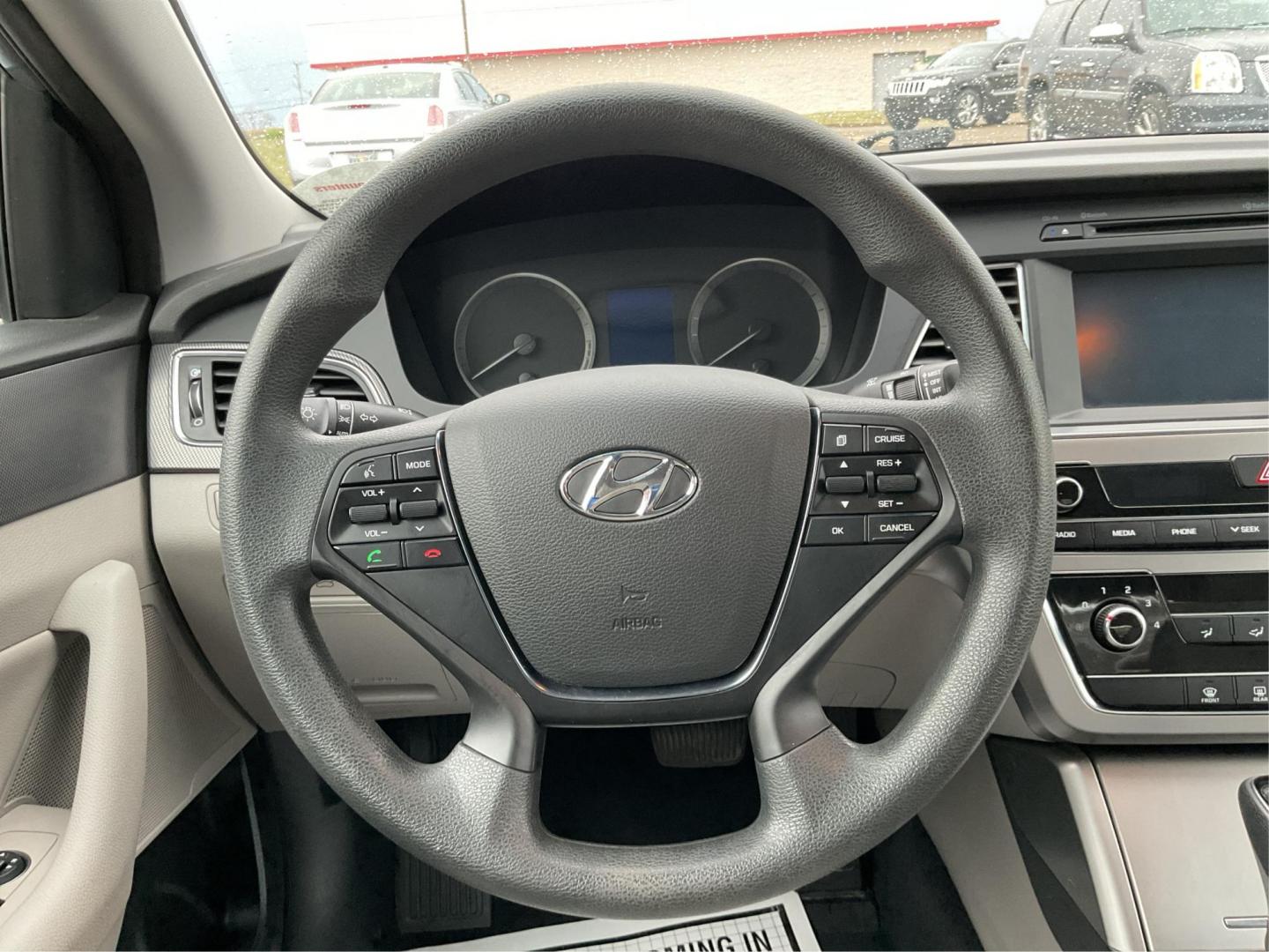 2016 Hyundai Sonata Sport (5NPE34AF1GH) with an 2.4L I-4 gasoline direct injection engine, located at 1184 Kauffman Ave, Fairborn, OH, 45324, (937) 908-9800, 39.807072, -84.031563 - Photo#15