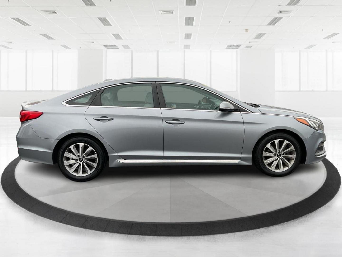 2016 Hyundai Sonata Sport (5NPE34AF1GH) with an 2.4L I-4 gasoline direct injection engine, located at 1184 Kauffman Ave, Fairborn, OH, 45324, (937) 908-9800, 39.807072, -84.031563 - Photo#1