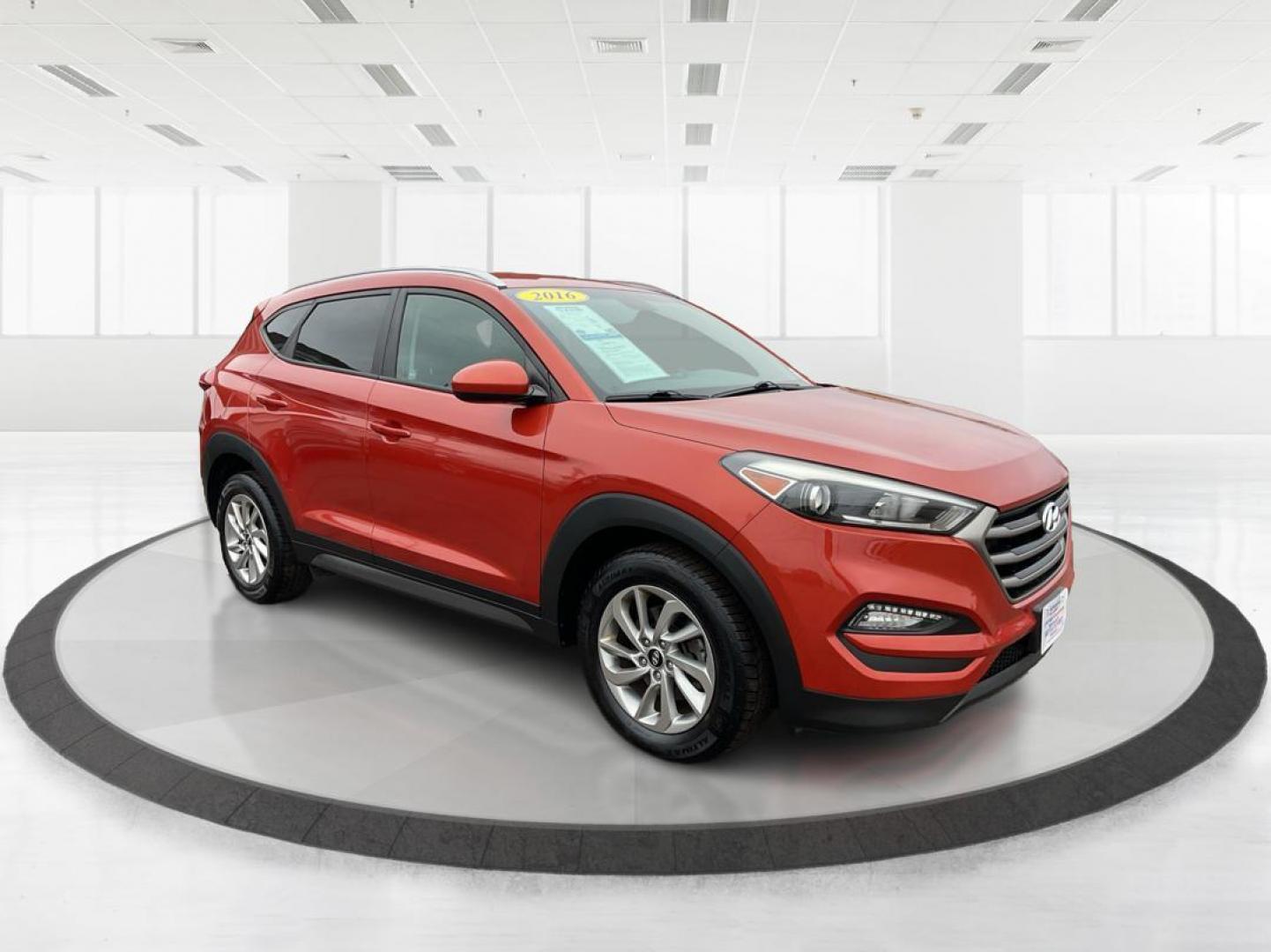2016 Hyundai Tucson SE (KM8J33A41GU) with an Other engine, located at 1230 East Main St, Xenia, OH, 45385, (937) 908-9800, 39.688042, -83.910538 - Photo#0