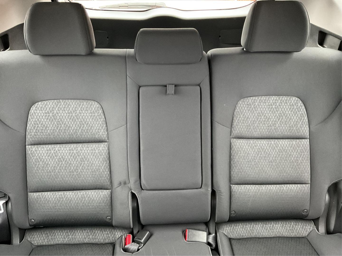 2016 Hyundai Tucson SE (KM8J33A41GU) with an Other engine, located at 1230 East Main St, Xenia, OH, 45385, (937) 908-9800, 39.688042, -83.910538 - Photo#12