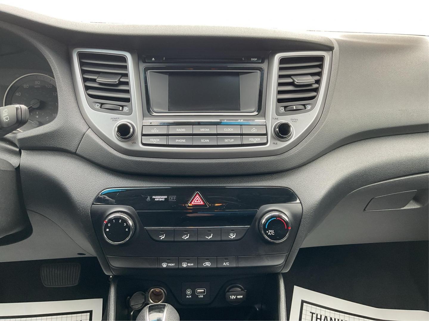 2016 Hyundai Tucson SE (KM8J33A41GU) with an Other engine, located at 1230 East Main St, Xenia, OH, 45385, (937) 908-9800, 39.688042, -83.910538 - Photo#19