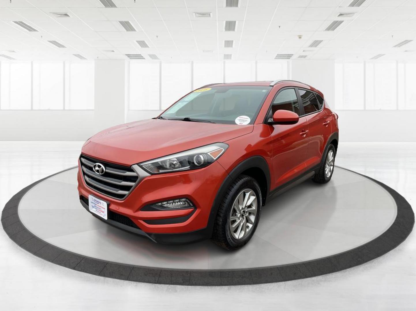 2016 Hyundai Tucson SE (KM8J33A41GU) with an Other engine, located at 1230 East Main St, Xenia, OH, 45385, (937) 908-9800, 39.688042, -83.910538 - Photo#6