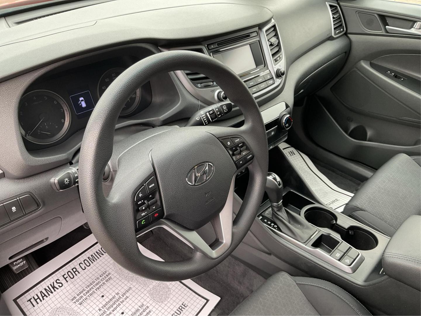 2016 Hyundai Tucson SE (KM8J33A41GU) with an Other engine, located at 1230 East Main St, Xenia, OH, 45385, (937) 908-9800, 39.688042, -83.910538 - Photo#7