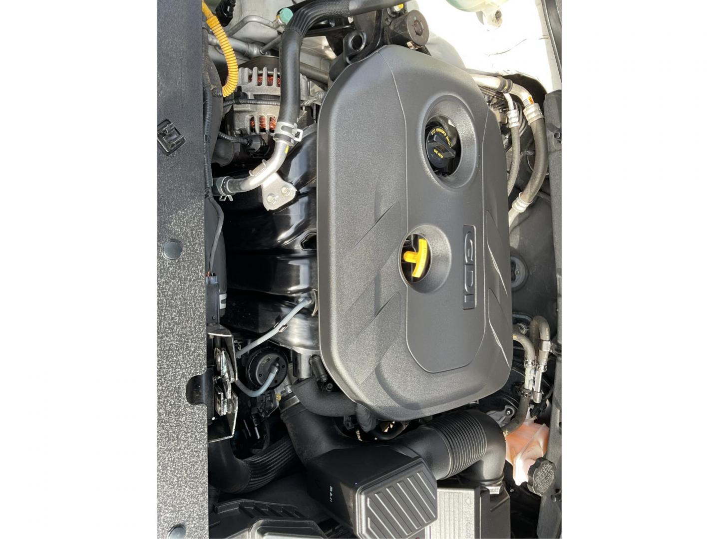 2016 Hyundai Tucson SE (KM8J33A49GU) with an Nu 2L I-4 gasoline direct injection engine, located at 1230 East Main St, Xenia, OH, 45385, (937) 908-9800, 39.688042, -83.910538 - Photo#9