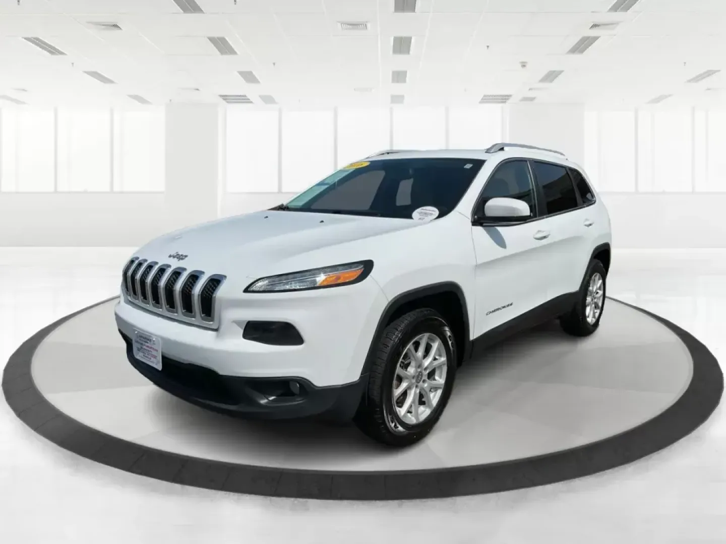 2016 Jeep Cherokee Latitude (1C4PJMCS9GW) with an Other engine, located at 8750 N County Rd 25A, Piqua, OH, 45356, (937) 908-9800, 40.164391, -84.232513 - Photo#7