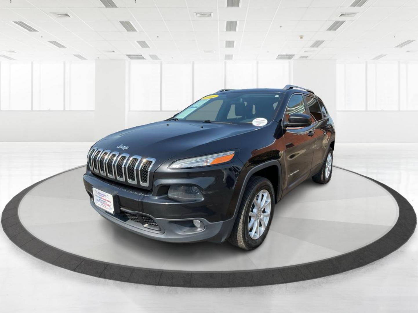 2016 Jeep Cherokee North (1C4PJLCB9GW) with an Other engine, located at 1099 N County Rd 25A , Troy, OH, 45373, (937) 908-9800, 40.057041, -84.215462 - Photo#7