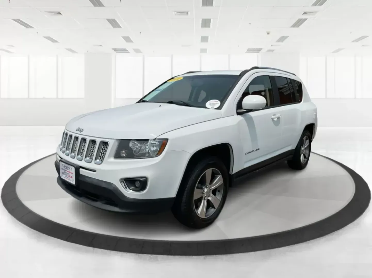 2016 Jeep Compass High Altitude Edition (1C4NJDEB9GD) with an 2.4L I-4 DOHC engine, located at 880 E. National Road, OH, 45377, (937) 908-9800, 39.891918, -84.183975 - Photo#7