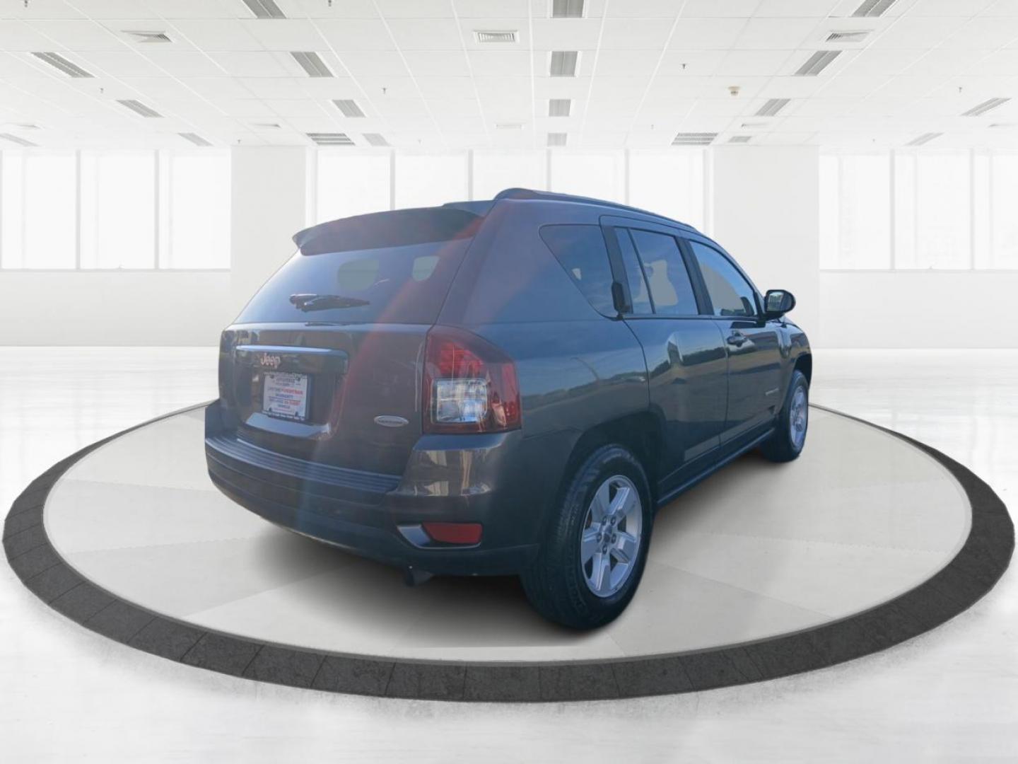 2016 Jeep Compass Latitude FWD (1C4NJCEB4GD) with an 2.4L L4 DOHC 16V engine, Continuously Variable Transmission transmission, located at 880 E. National Road, OH, 45377, (937) 908-9800, 39.891918, -84.183975 - Photo#2