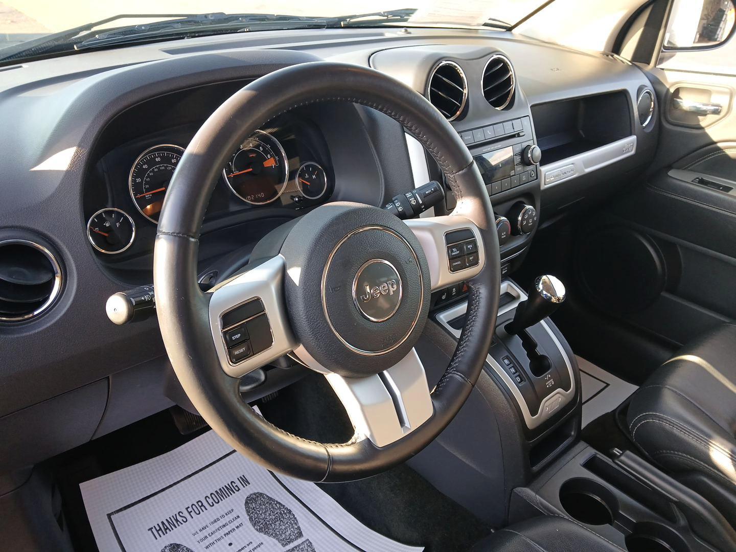 2016 Jeep Compass Latitude FWD (1C4NJCEB4GD) with an 2.4L L4 DOHC 16V engine, Continuously Variable Transmission transmission, located at 880 E. National Road, OH, 45377, (937) 908-9800, 39.891918, -84.183975 - Photo#8