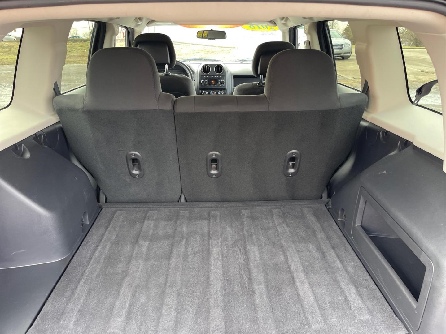 2016 Jeep Patriot Latitude (1C4NJRFB0GD) with an Other engine, located at 1230 East Main St, Xenia, OH, 45385, (937) 908-9800, 39.688042, -83.910538 - Photo#10