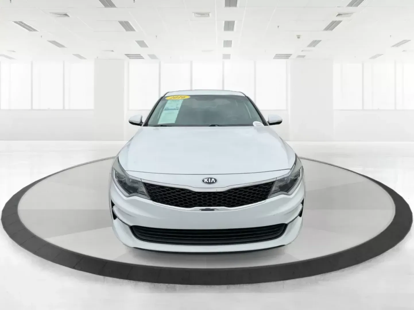 2016 Kia Optima LX (5XXGT4L32GG) with an Theta II 2.4L I-4 gasoline direct injection engine, located at 1184 Kauffman Ave, Fairborn, OH, 45324, (937) 908-9800, 39.807072, -84.031563 - Photo#6