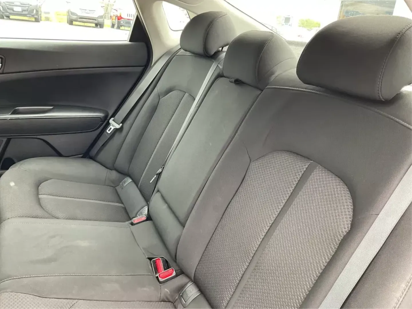 2016 Kia Optima LX (5XXGT4L32GG) with an Theta II 2.4L I-4 gasoline direct injection engine, located at 1184 Kauffman Ave, Fairborn, OH, 45324, (937) 908-9800, 39.807072, -84.031563 - Photo#9