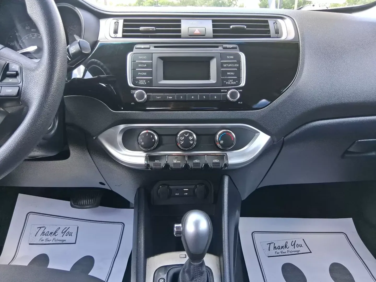 2016 Chevrolet Traverse LTZ (1GNKVJKD6GJ) with an 3.6L V-6 gasoline direct injection engine, located at 4508 South Dixie Dr, Moraine, OH, 45439, (937) 908-9800, 39.807072, -84.031563 - Photo#13