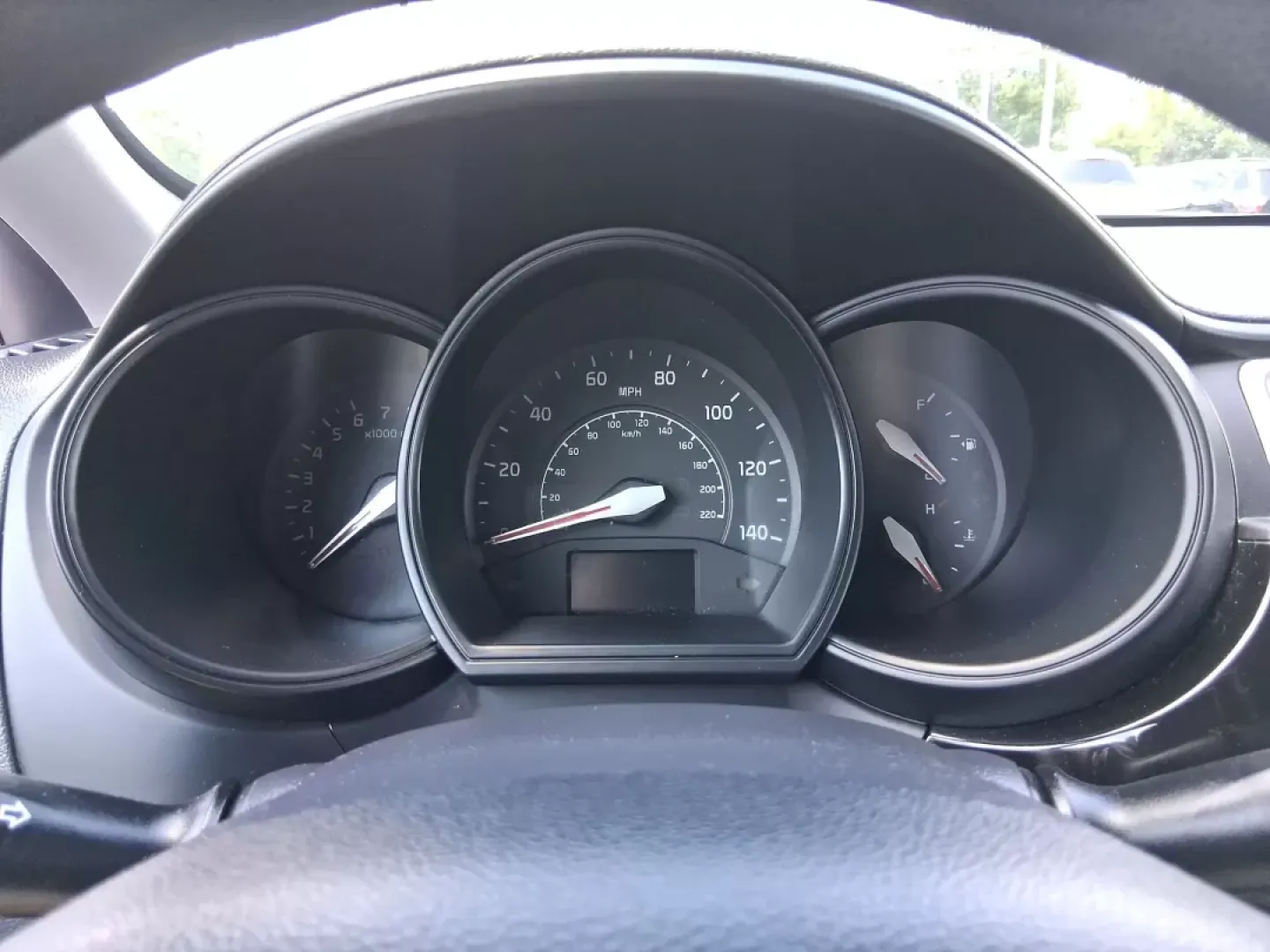 2016 Chevrolet Traverse LTZ (1GNKVJKD6GJ) with an 3.6L V-6 gasoline direct injection engine, located at 4508 South Dixie Dr, Moraine, OH, 45439, (937) 908-9800, 39.807072, -84.031563 - Photo#15
