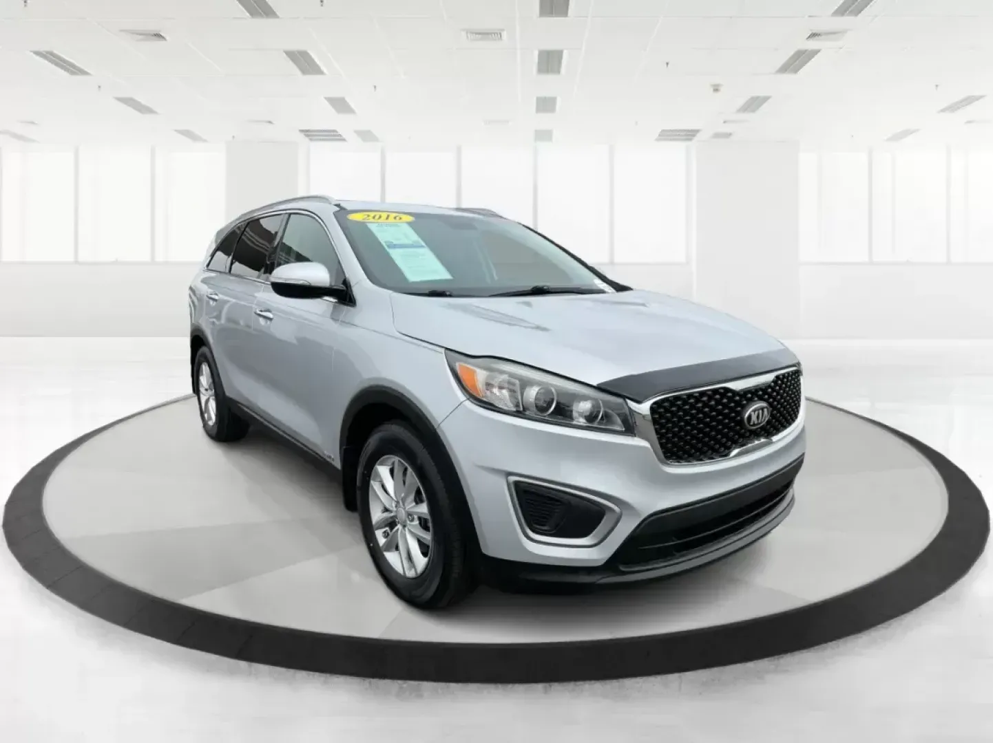 2016 Kia Sorento 2.4L LX (5XYPGDA39GG) with an 2.4L I-4 gasoline direct injection engine, located at 1099 N County Rd 25A , Troy, OH, 45373, (937) 908-9800, 40.057041, -84.215462 - Photo#0