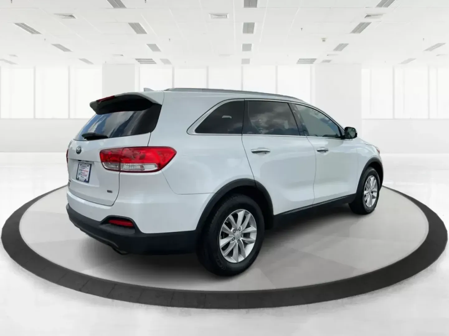2016 Kia Sorento 2.4L LX (5XYPG4A39GG) with an 2.4L I-4 gasoline direct injection engine, located at 401 Woodman Dr, Riverside, OH, 45431, (937) 908-9800, 39.761024, -84.120956 - Photo#2