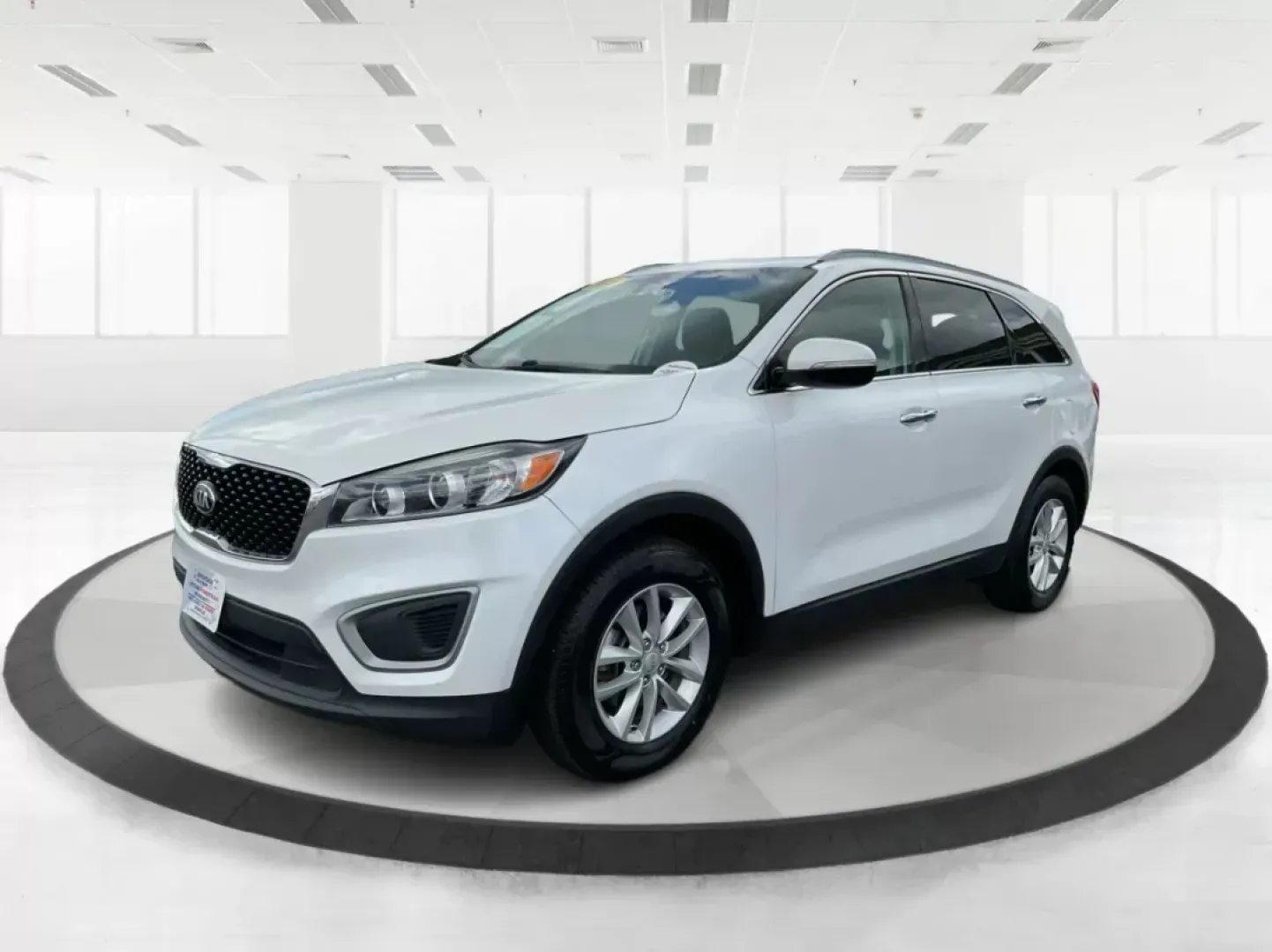 2016 Kia Sorento 2.4L LX (5XYPG4A39GG) with an 2.4L I-4 gasoline direct injection engine, located at 401 Woodman Dr, Riverside, OH, 45431, (937) 908-9800, 39.761024, -84.120956 - Photo#7