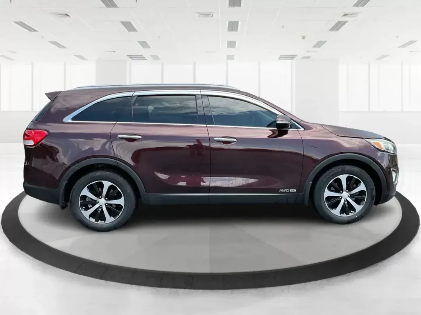 2016 Kia Sorento 3.3L EX (5XYPHDA5XGG) with an Lambda II 3.3L V-6 gasoline direct injection engine, located at 8750 N County Rd 25A, Piqua, OH, 45356, (937) 908-9800, 40.164391, -84.232513 - Photo#1