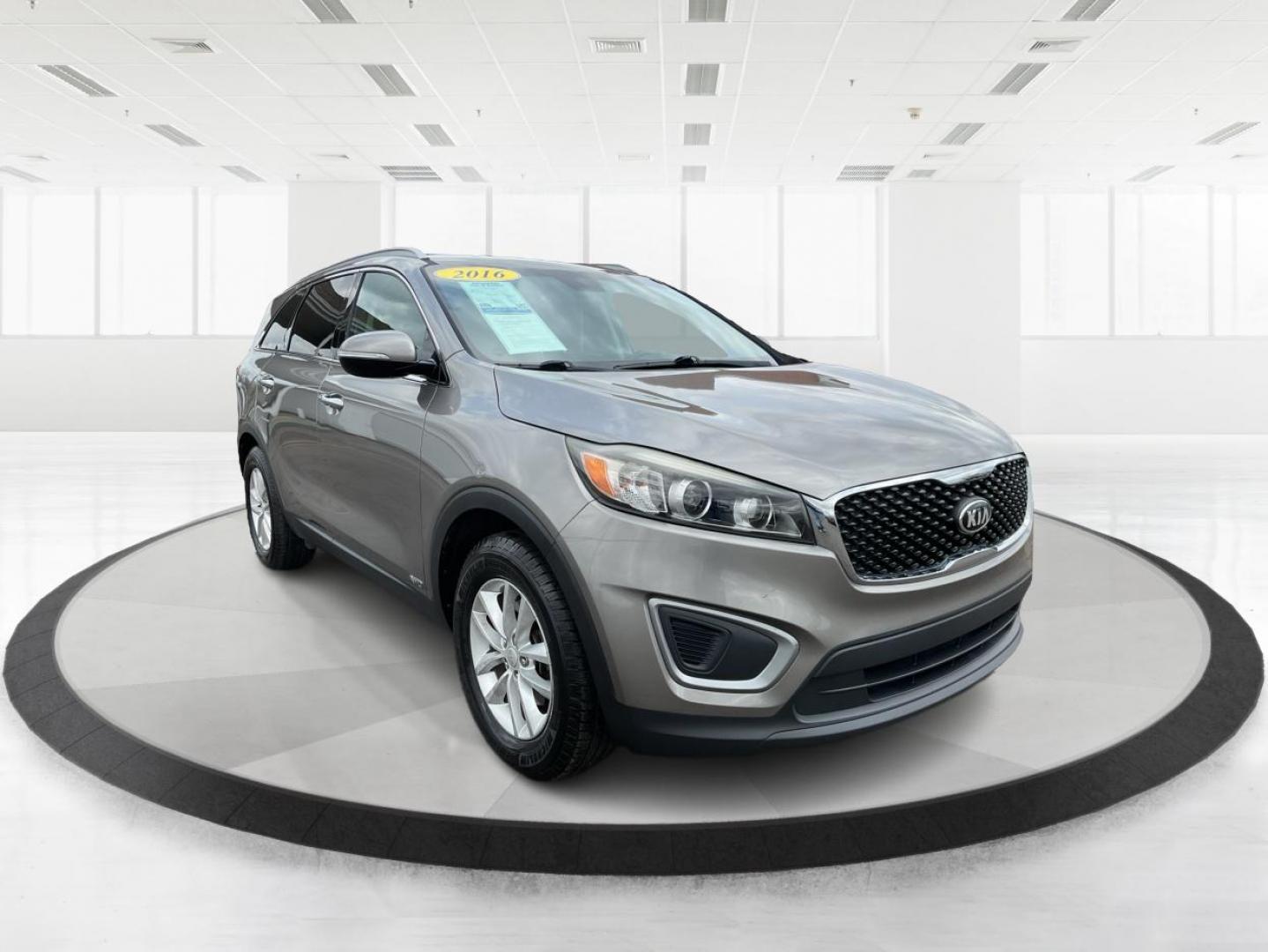 2016 Kia Sorento 2.4L LX (5XYPGDA32GG) with an 2.4L I-4 gasoline direct injection engine, located at 4508 South Dixie Dr, Moraine, OH, 45439, (937) 908-9800, 39.807072, -84.031563 - Photo#0