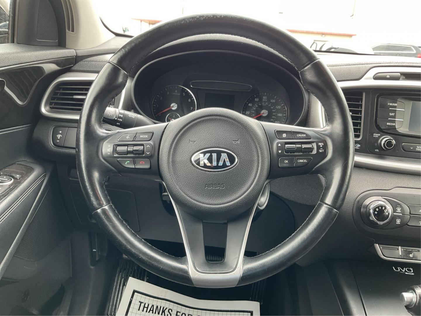 2016 Kia Sorento 2.4L LX (5XYPGDA32GG) with an 2.4L I-4 gasoline direct injection engine, located at 4508 South Dixie Dr, Moraine, OH, 45439, (937) 908-9800, 39.807072, -84.031563 - Photo#15