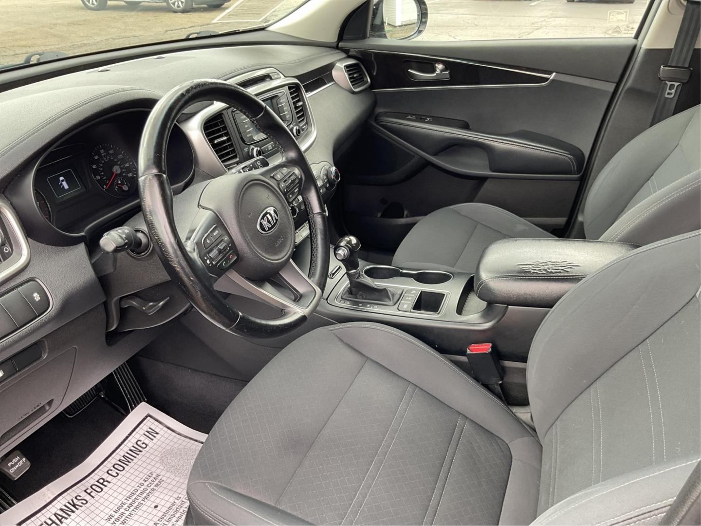 2016 Kia Sorento 2.4L LX (5XYPGDA32GG) with an 2.4L I-4 gasoline direct injection engine, located at 4508 South Dixie Dr, Moraine, OH, 45439, (937) 908-9800, 39.807072, -84.031563 - Photo#8
