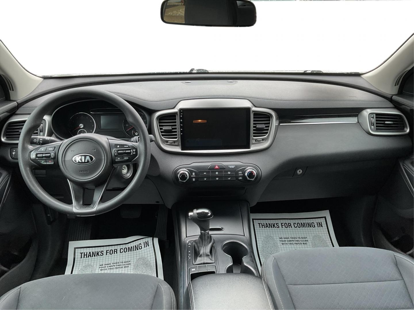 2016 Sparkling Silver Kia Sorento L 2WD (5XYPG4A31GG) with an 2.4L L4 DOHC 16V engine, 6-Speed Automatic transmission, located at 1184 Kauffman Ave, Fairborn, OH, 45324, (937) 908-9800, 39.807072, -84.031563 - Photo#20