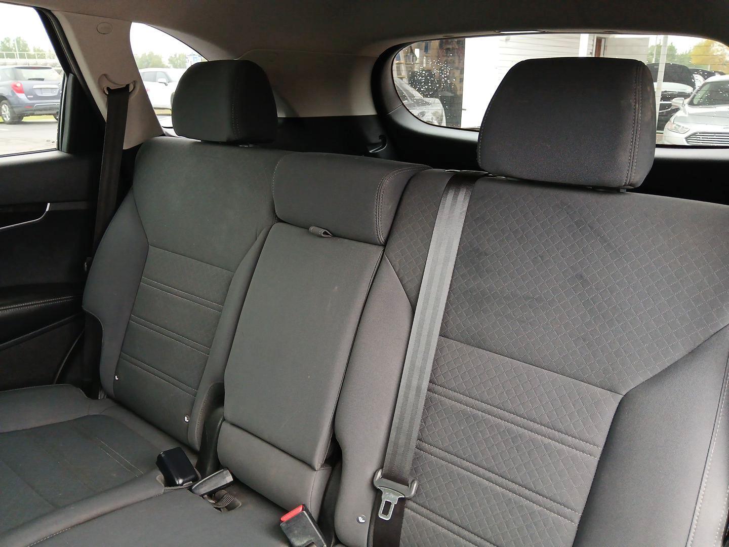2016 Kia Sorento LX 2WD (5XYPG4A30GG) with an 2.4L L4 DOHC 16V engine, 6-Speed Automatic transmission, located at 1951 S Dayton Lakeview Rd., New Carlisle, OH, 45344, (937) 908-9800, 39.890999, -84.050255 - Photo#8