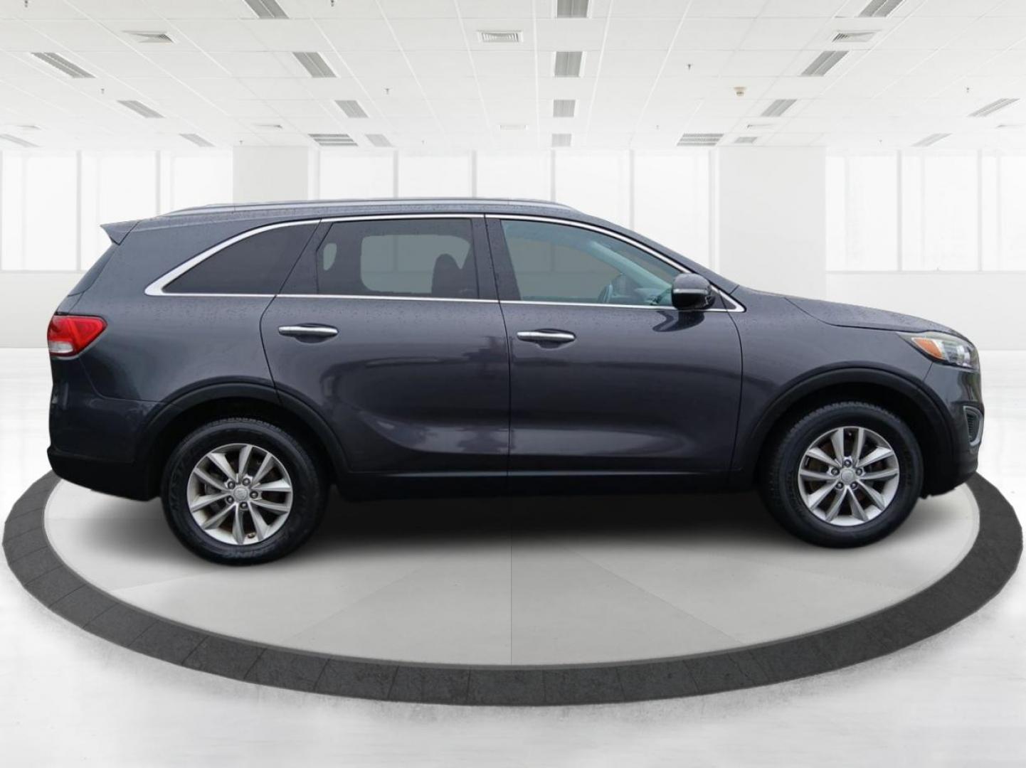 2016 Kia Sorento LX 2WD (5XYPG4A30GG) with an 2.4L L4 DOHC 16V engine, 6-Speed Automatic transmission, located at 1951 S Dayton Lakeview Rd., New Carlisle, OH, 45344, (937) 908-9800, 39.890999, -84.050255 - Photo#1