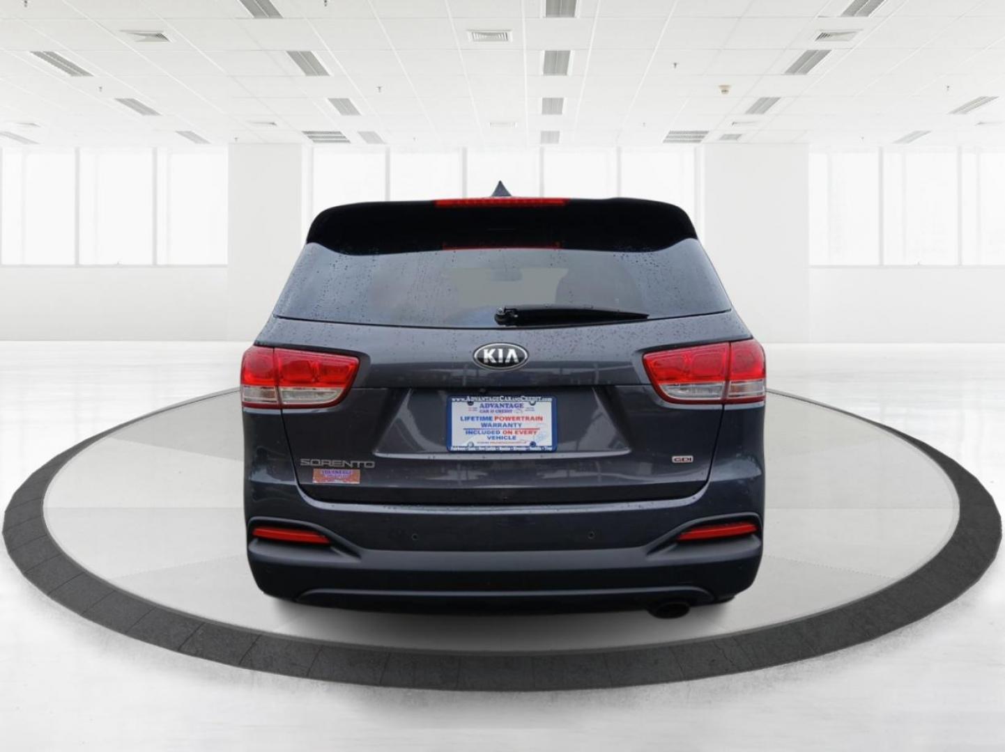 2016 Kia Sorento LX 2WD (5XYPG4A30GG) with an 2.4L L4 DOHC 16V engine, 6-Speed Automatic transmission, located at 1951 S Dayton Lakeview Rd., New Carlisle, OH, 45344, (937) 908-9800, 39.890999, -84.050255 - Photo#3