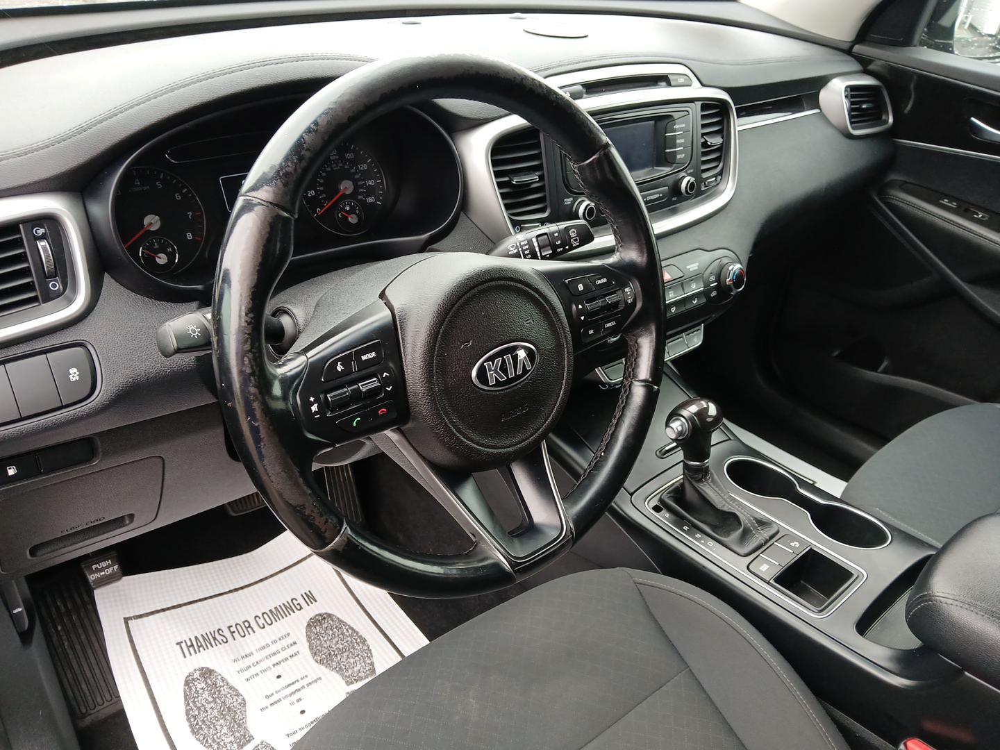 2016 Kia Sorento LX 2WD (5XYPG4A30GG) with an 2.4L L4 DOHC 16V engine, 6-Speed Automatic transmission, located at 1951 S Dayton Lakeview Rd., New Carlisle, OH, 45344, (937) 908-9800, 39.890999, -84.050255 - Photo#7