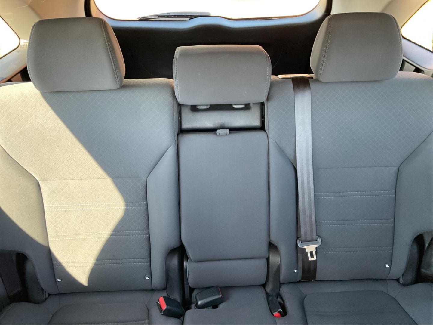 2016 Kia Sorento 2.4L LX (5XYPG4A34GG) with an 2.4L I-4 gasoline direct injection engine, located at 880 E. National Road, OH, 45377, (937) 908-9800, 39.891918, -84.183975 - Photo#13